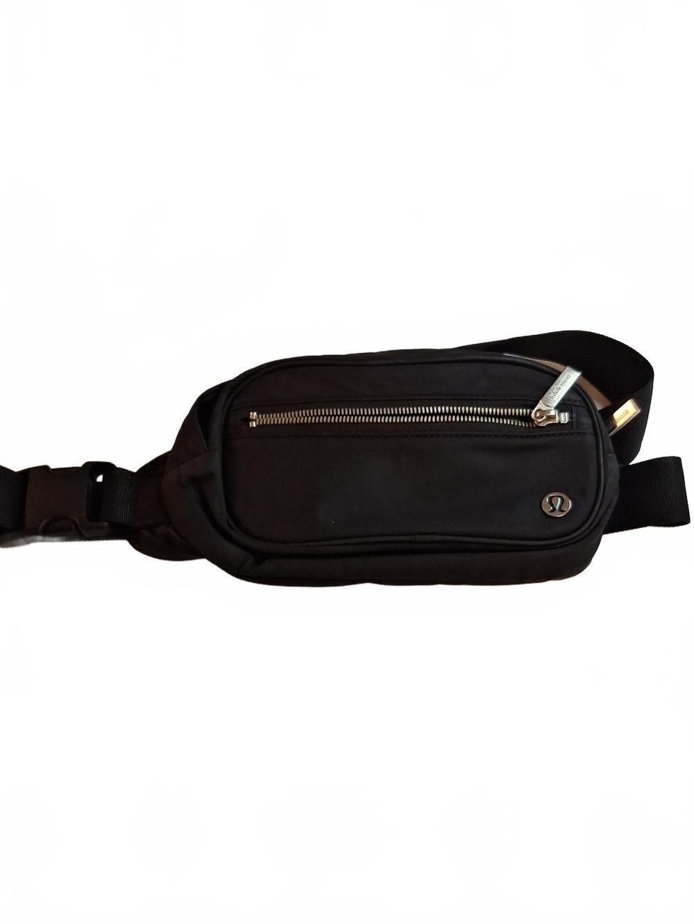 Lululemon Wunderlust Belt Bag